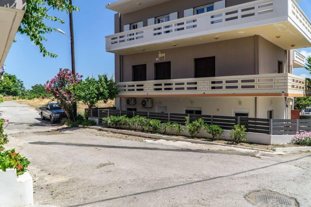 Artemissia New Well Sided Modish House Apartment Kíssamos Exterior foto